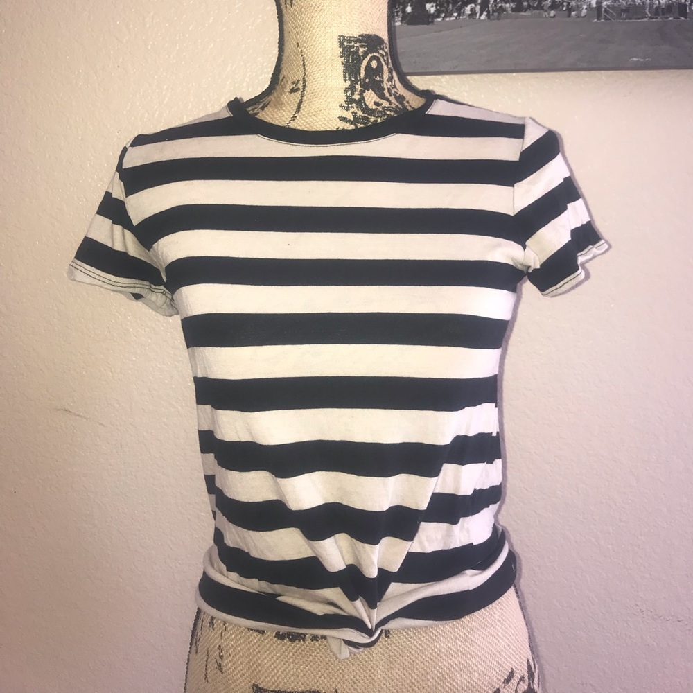 Striped Forever 21 Shirt ‼️(FINAL PRICE)‼️